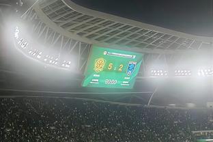 巴萨晒西超杯半决赛海报，莱万、京多安等五人出镜